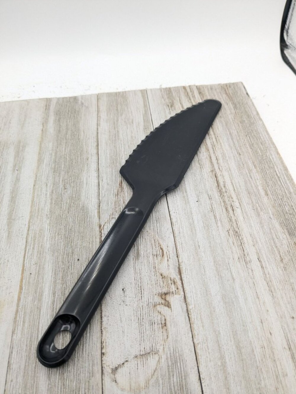 Vintage Tupperware Knife Cake Pie Slicer Server #1819 Black